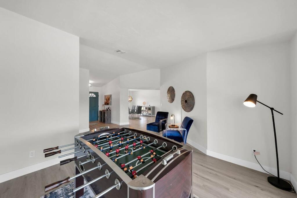 Luxury Waterfront Haven In Cape Coral - Dog-Friendly Escape With Private Pool Villa Екстериор снимка